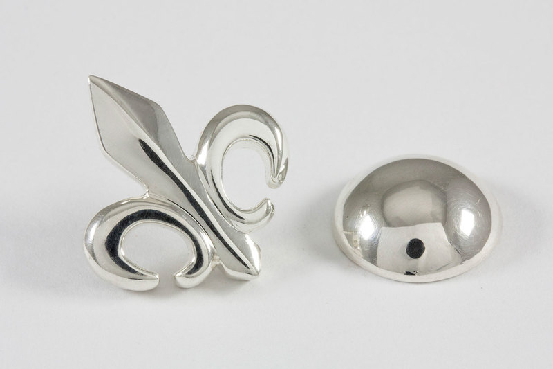 Fleur-de-lis Lapel pin