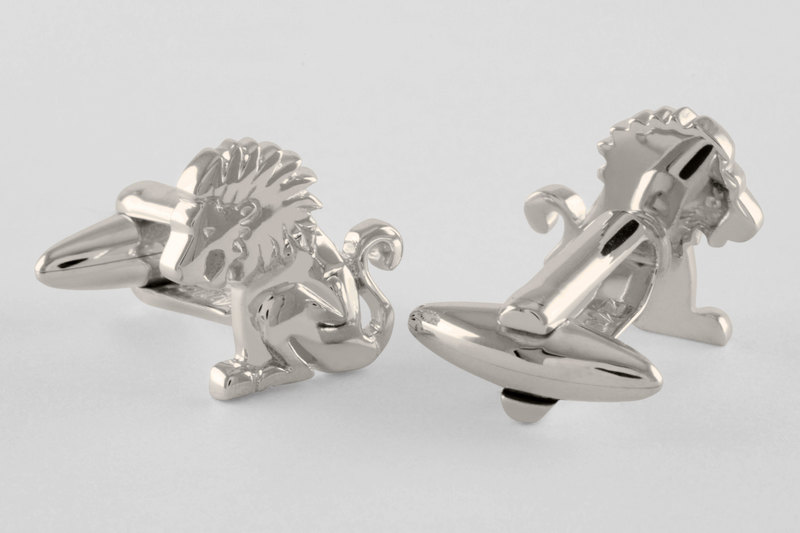 Leo Cuff links